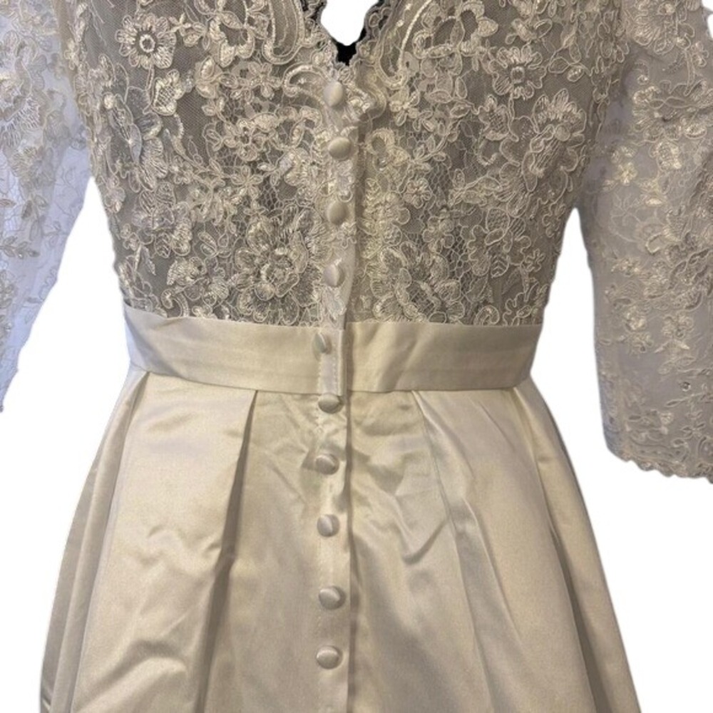 White Lace Long Sleeve A-Line Wedding Dress Satin Skirt V-Neck Bridal Gown Sz 12 - Picture 3 of 7
